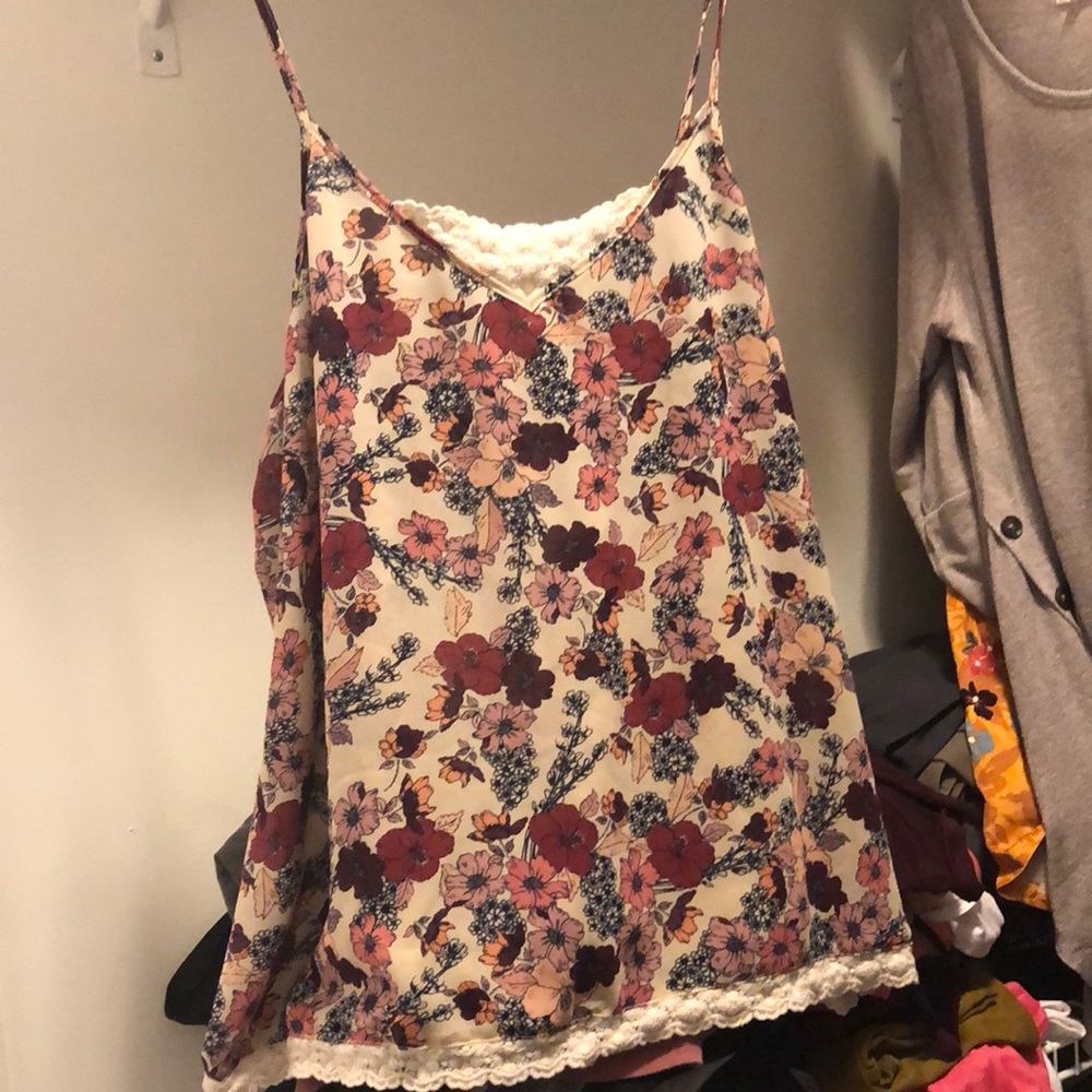 Floral spaghetti strap flowy cami